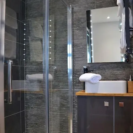 度假居 Stylish Three Bed House - Clifton Village, 布里斯托